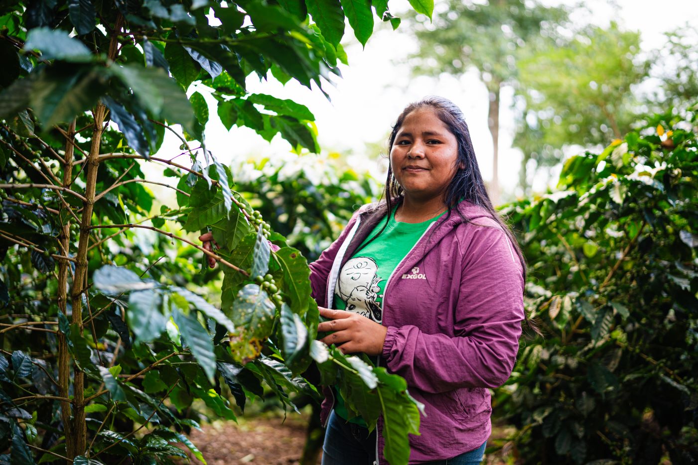 Jacky is leading the way in Peru, using climate-smart farming techniques to grow a bountiful coffee harvest, despite climate change.